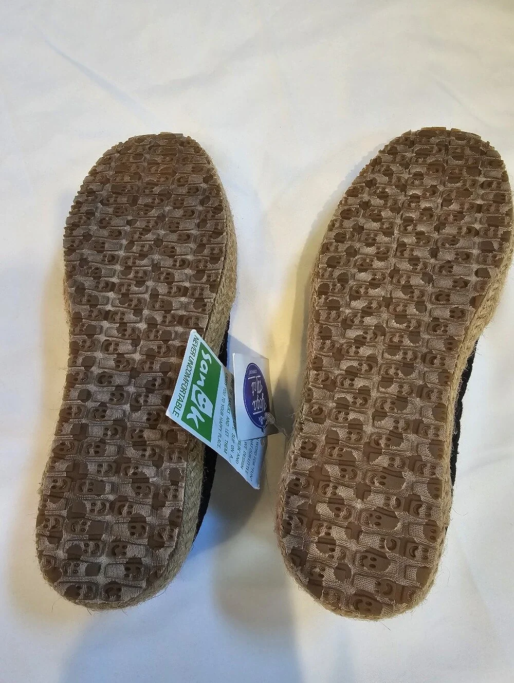 Sanuk Basket Case Black Woven Slip-Ons- Size 5- NWT